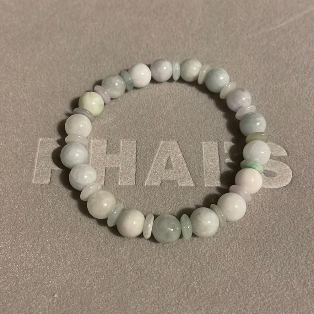Authentic Jade bracelet with Certificate of Authentication